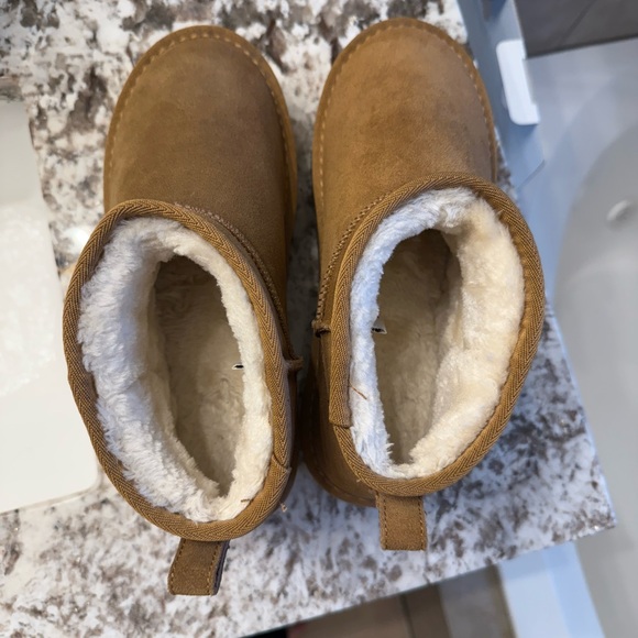 Cushionaire Hippy Platform Ankle Boot - Picture 7 of 9